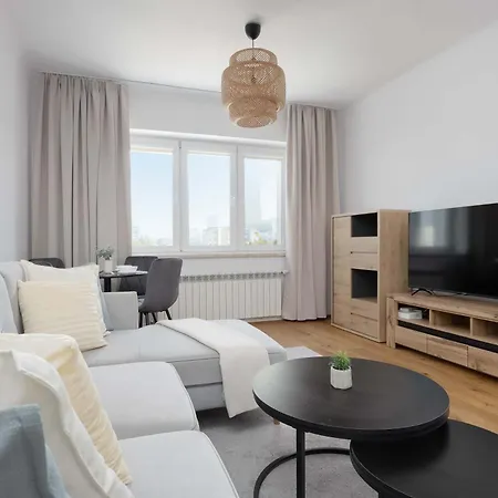 Bright Apartament Remote Work In Warsaw By Heyrent * Varsavia